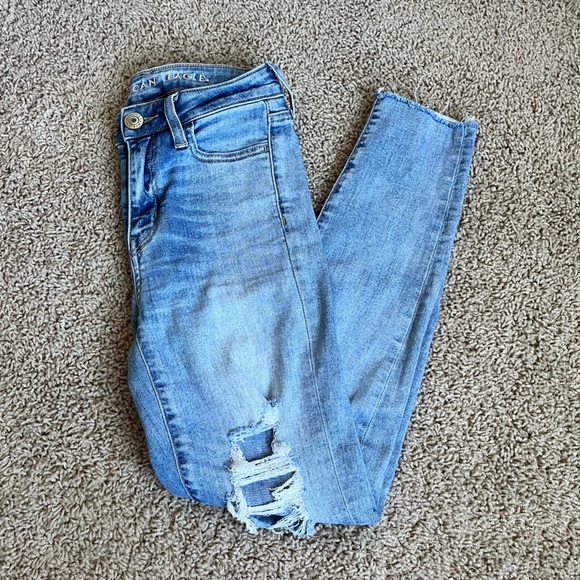BNWOT American Eagle Jeans - Picture 1 of 3